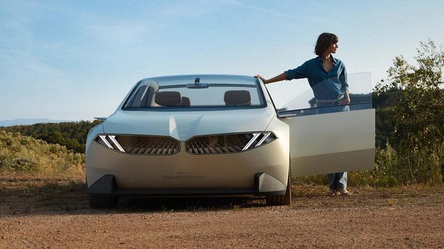 预示未来纯电动3系设计，宝马Vision Neue Klasse概念车正式发布