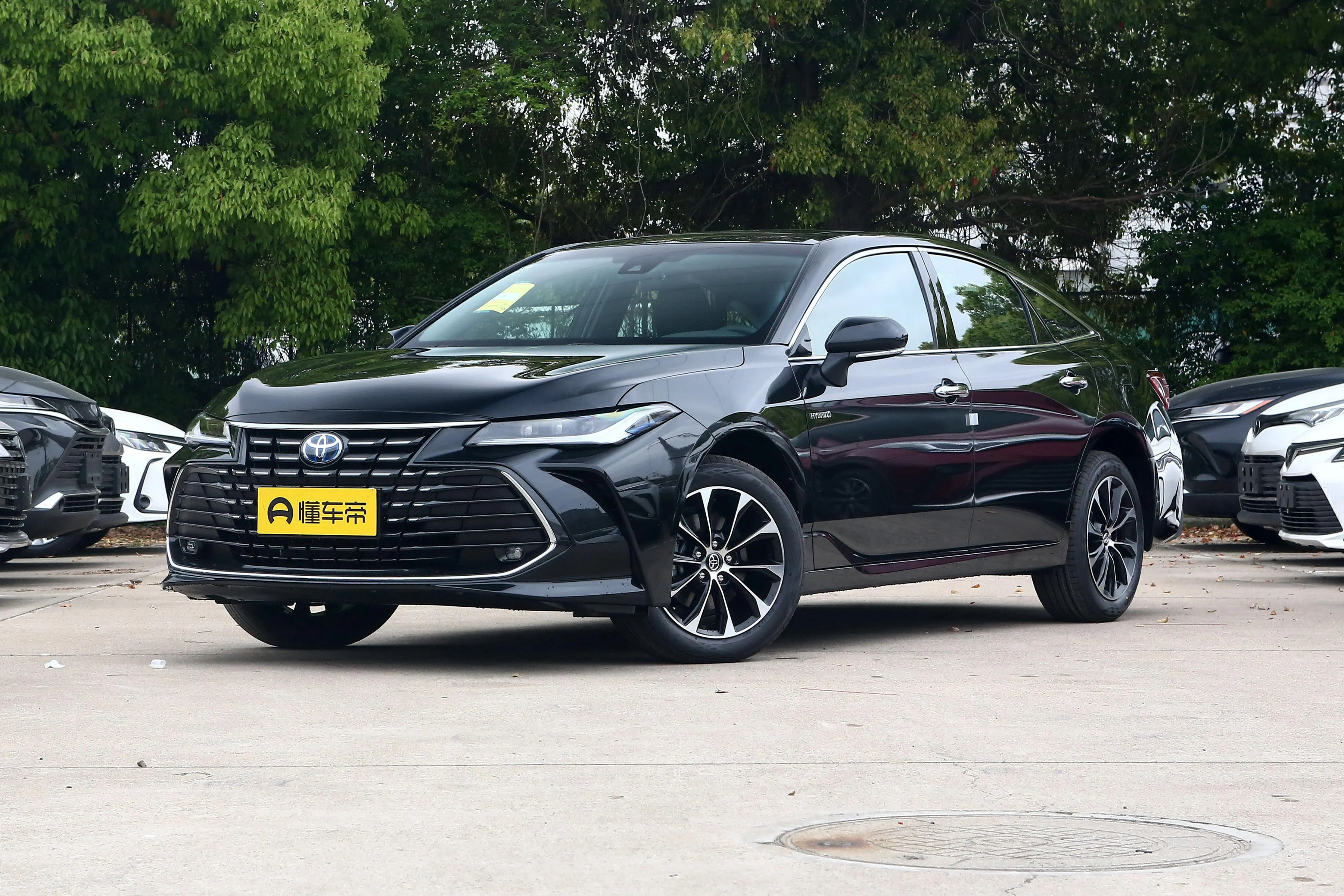 丰田亚洲龙优惠杀到3万多百公里油耗471l动力足家用省心