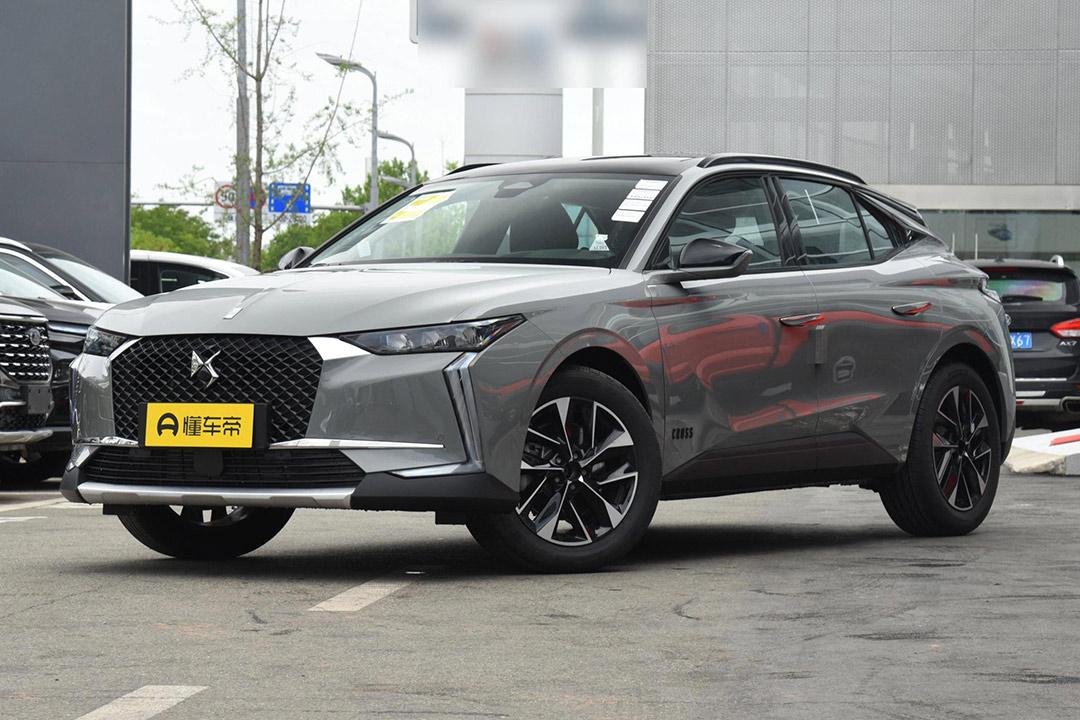 DS 4