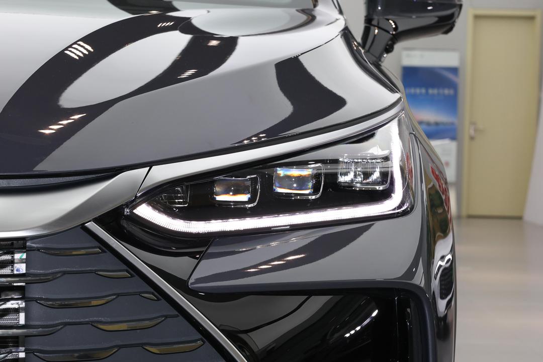 BYD Tang DM 2026, фото 11