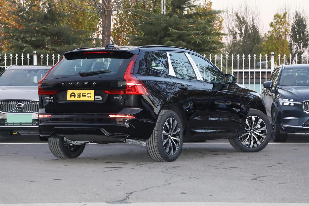 Volvo XC60 2026, фото 7