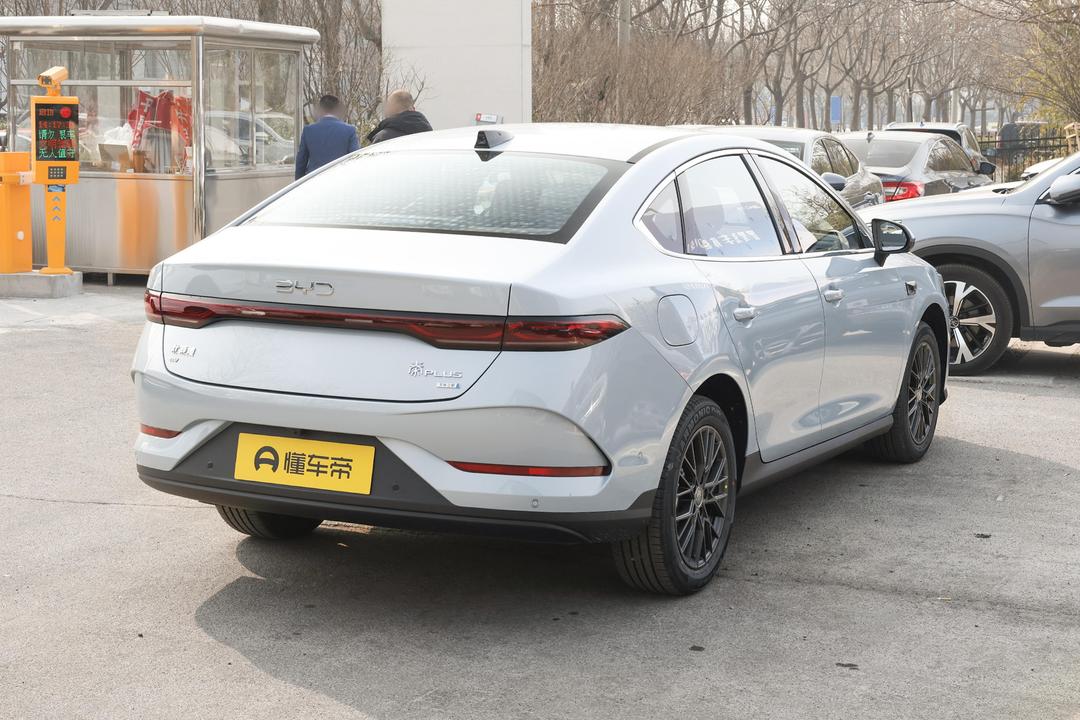 BYD Qin PLUS EV 2026, фото 7