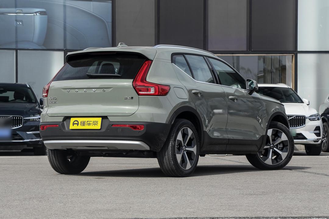 Volvo XC40 2026, фото 7