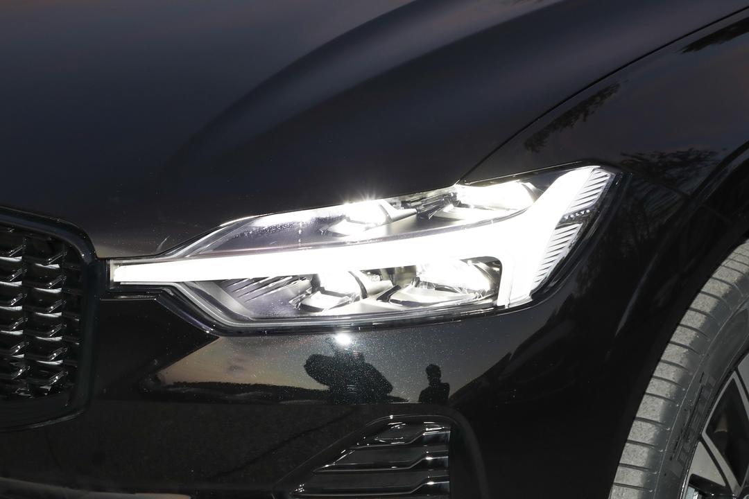 Volvo XC60 2026, фото 14