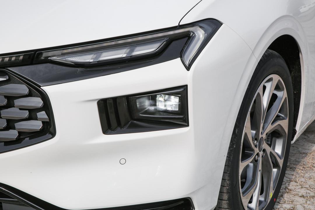 Ford Mondeo 2026, фото 14
