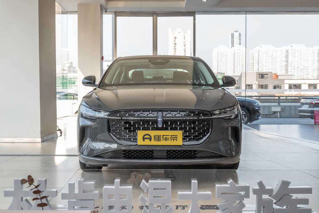 Lincoln Z 2026, фото 2