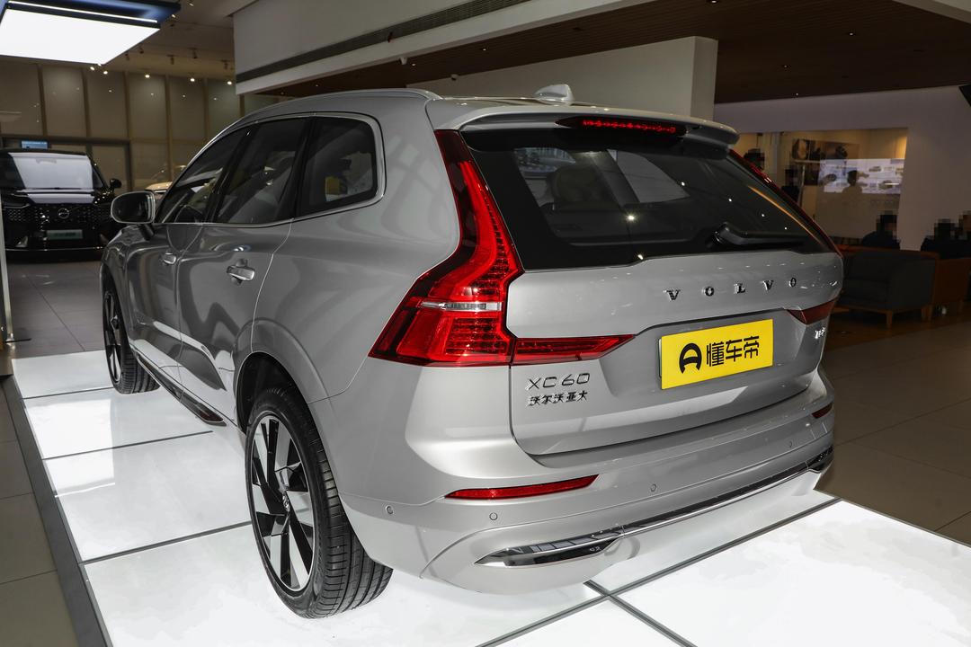 Volvo XC60 PHEV 2026, фото 5