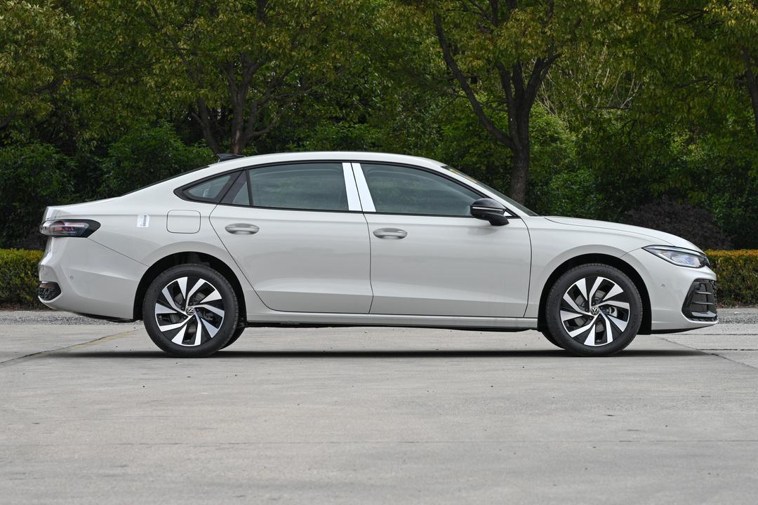Volkswagen Passat 2026, фото 8