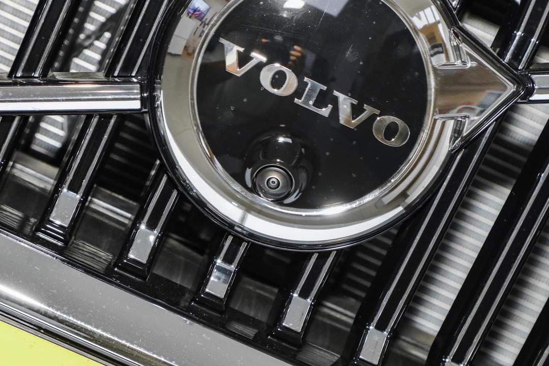 Volvo XC60 PHEV 2026, фото 15