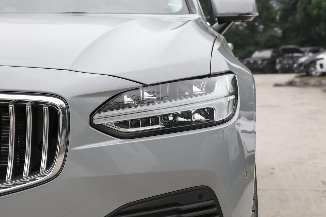 Volvo S90 PHEV 2026, фото 11