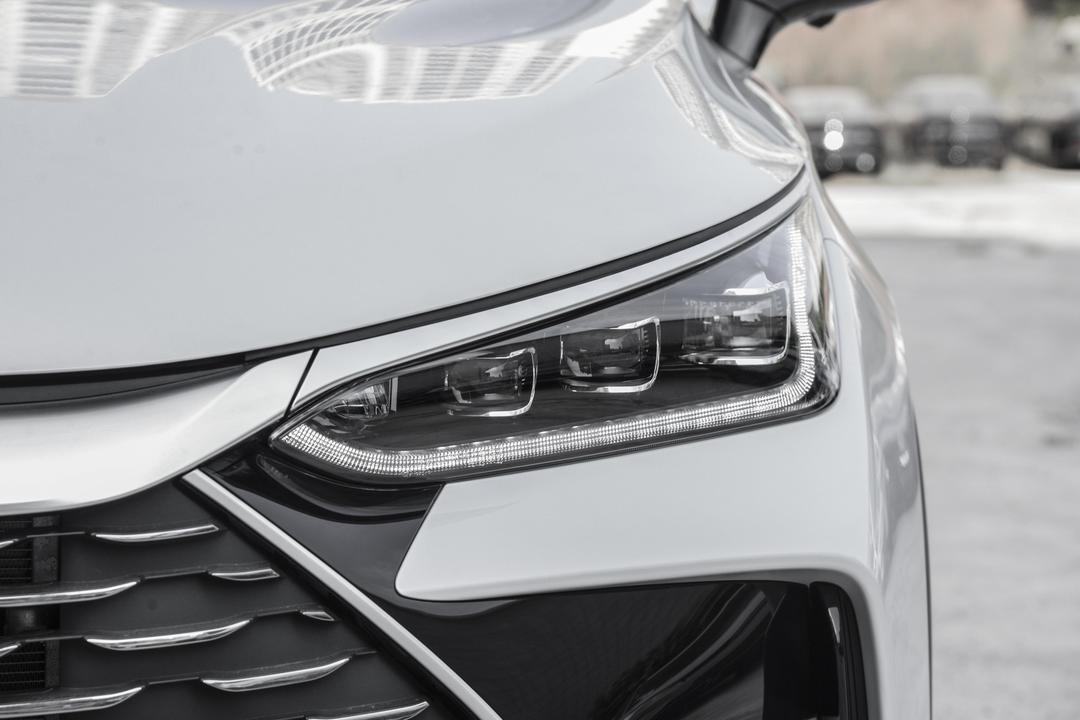 BYD Tang DM 2026, фото 12