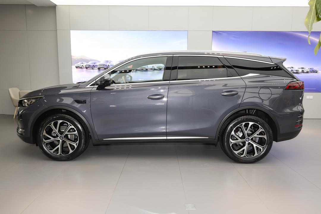 BYD Tang DM 2026, фото 4