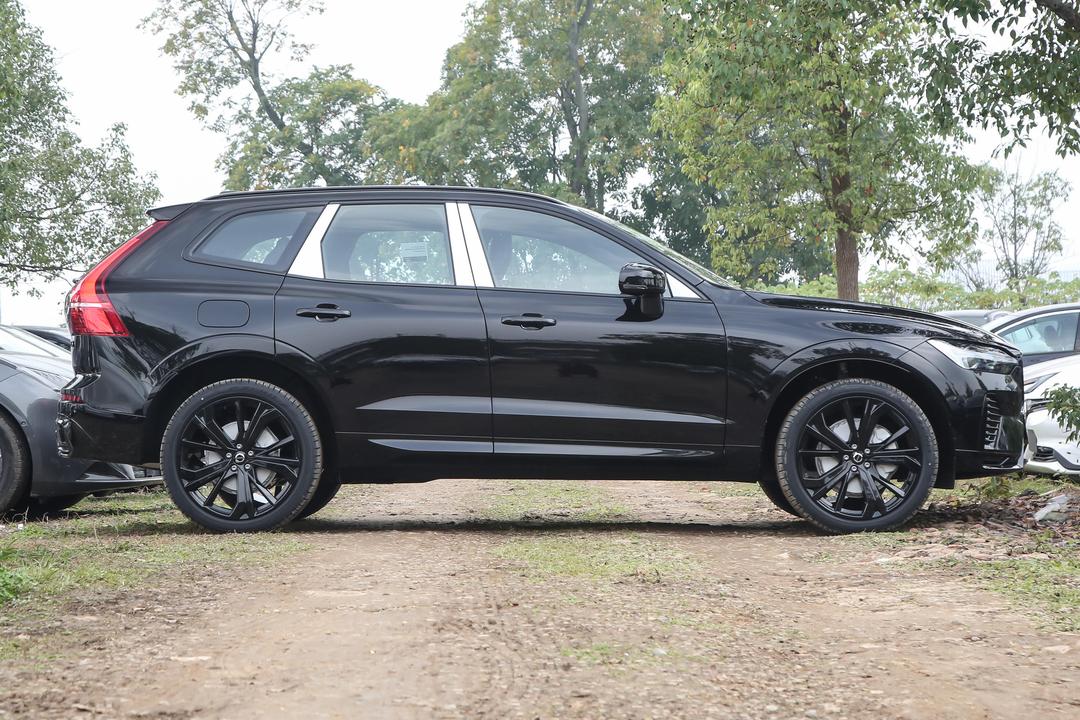 Volvo XC60 2026, фото 8