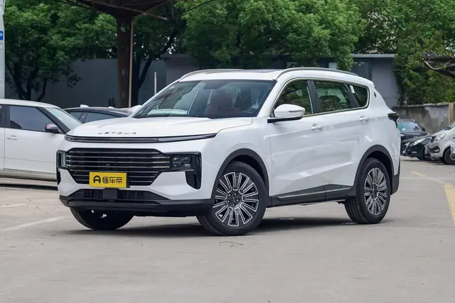 Jetour X70 PLUS 2026 — купить из Китая под заказ