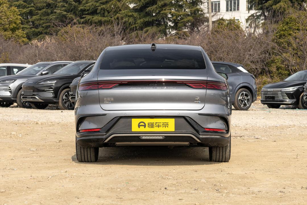 BYD Han DM 2026, фото 6