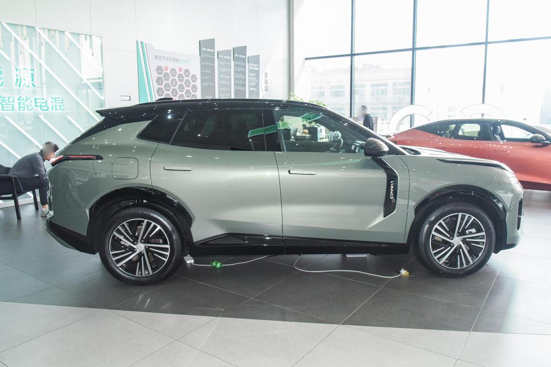 Lynk & Co 08 EM-P 2026, фото 8
