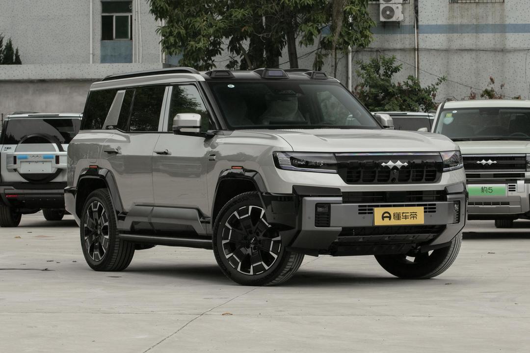 BYD Fangchengbao Leopard 8 2026, фото 3