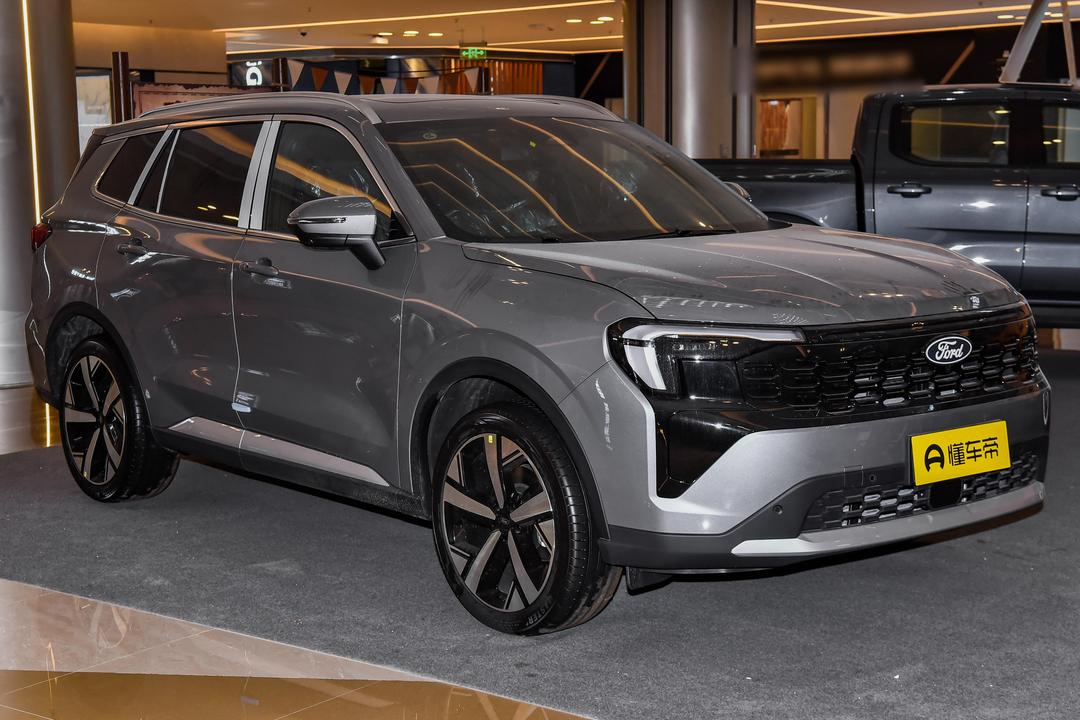 Ford EQUATOR Sport 2026, фото 3