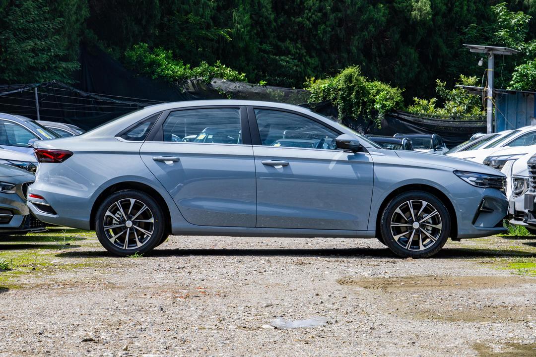 Geely Emgrand 2026, фото 8
