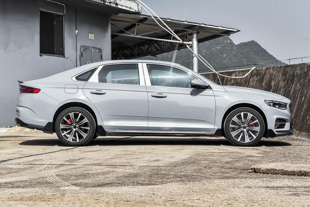 Geely Preface 2026, фото 8