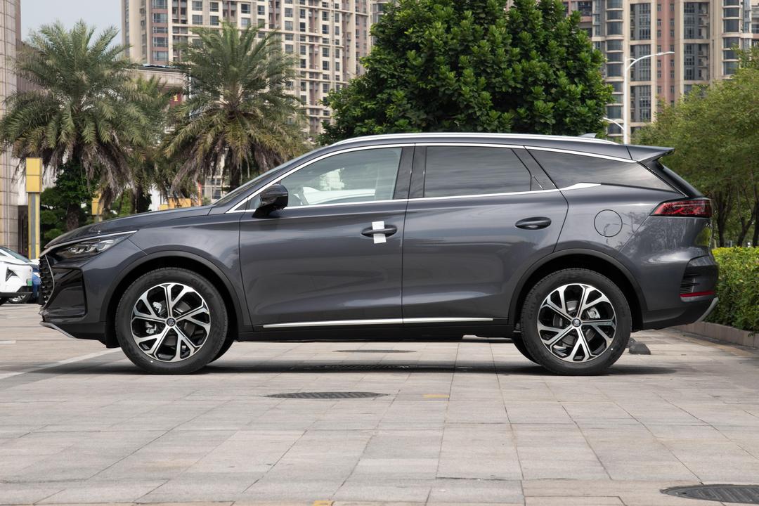 BYD Tang DM 2026, фото 4