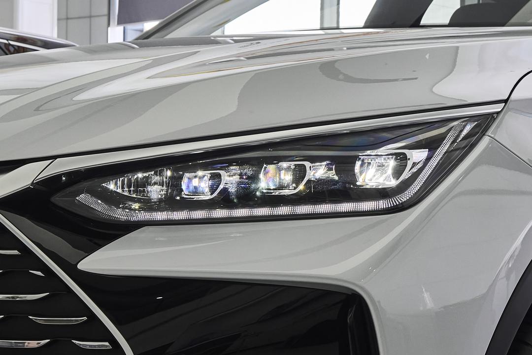 BYD Tang DM 2026, фото 13