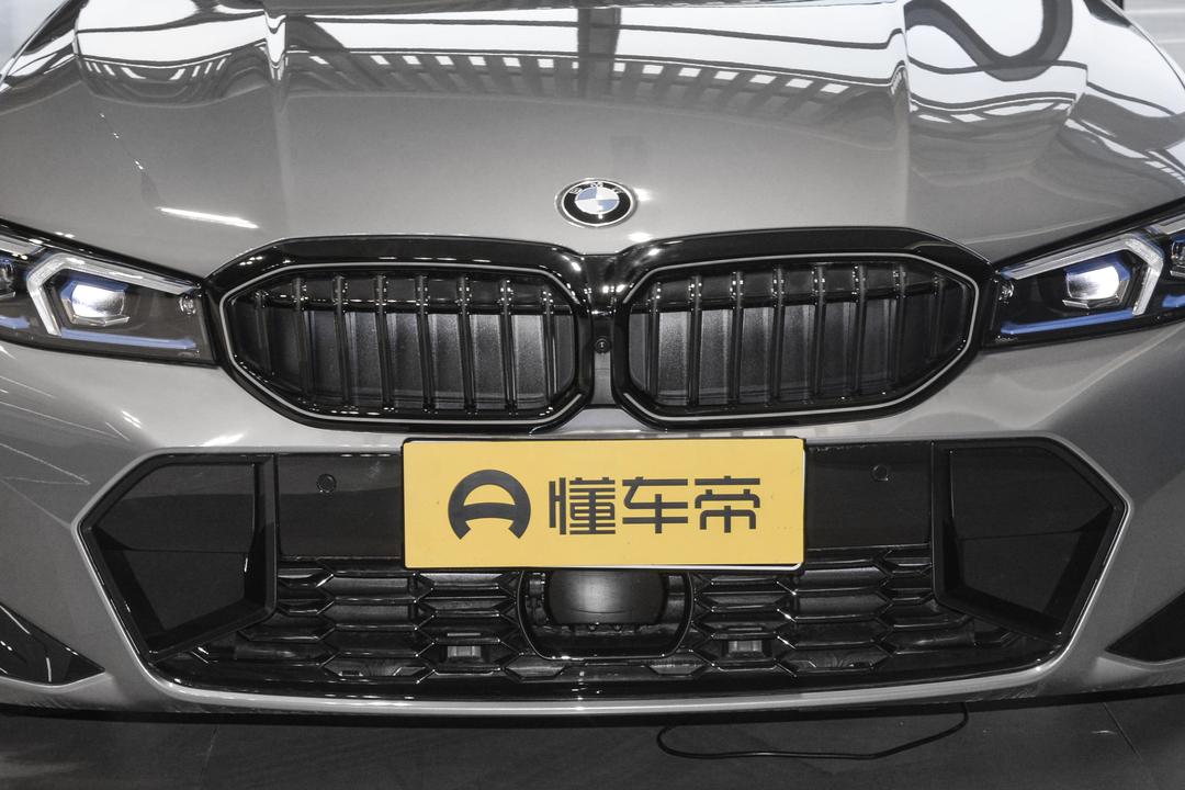 BMW 3 Series 2026, фото 10
