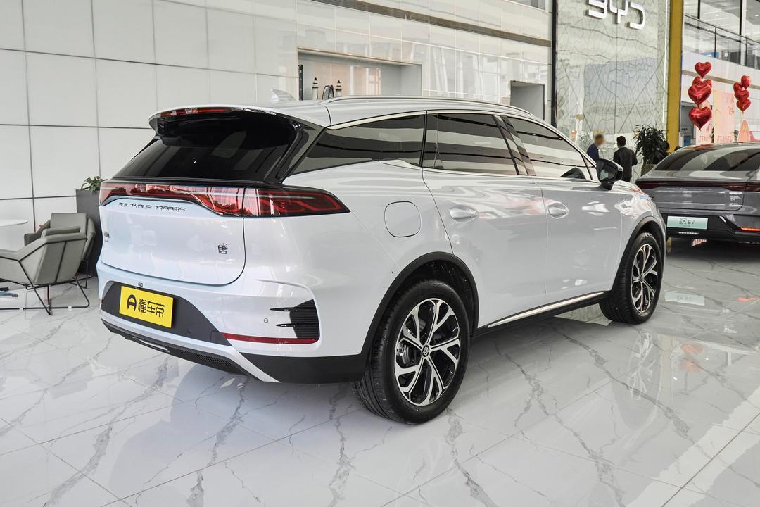 BYD Tang DM 2026, фото 6