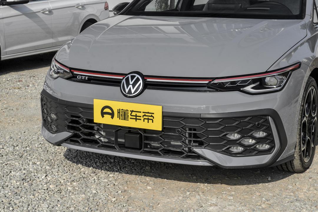 Volkswagen Golf GTI 2026, фото 9