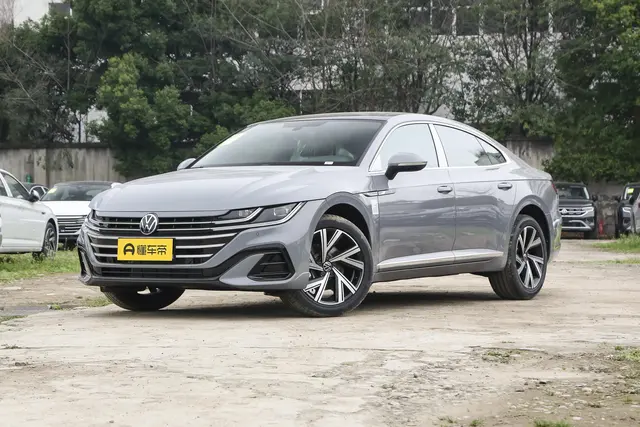 Volkswagen CC 2026 — купить из Китая под заказ
