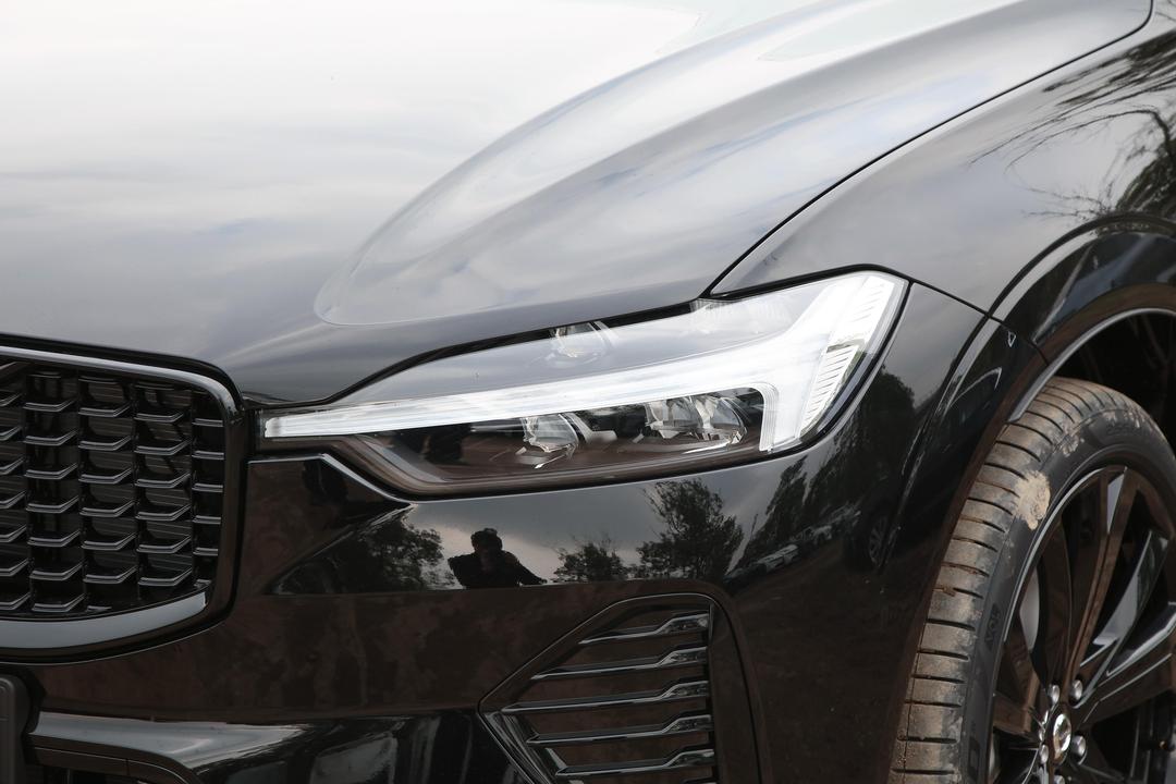 Volvo XC60 2026, фото 13