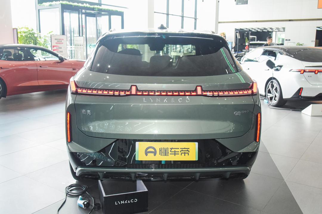 Lynk & Co 08 EM-P 2026, фото 6