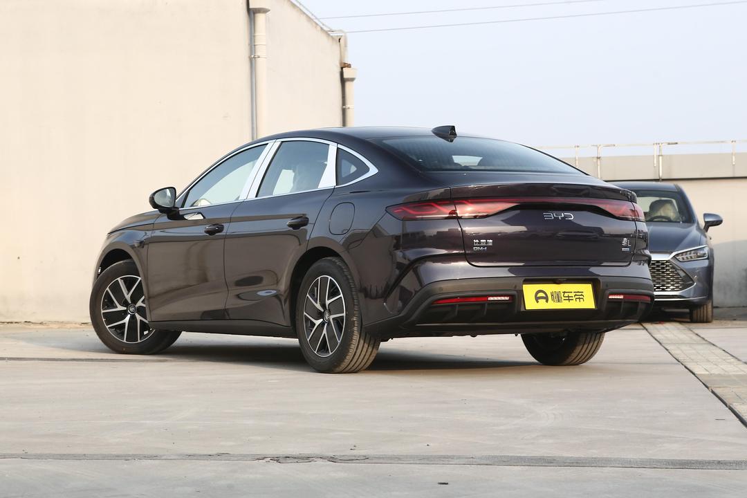 BYD Qin L DM 2026, фото 5