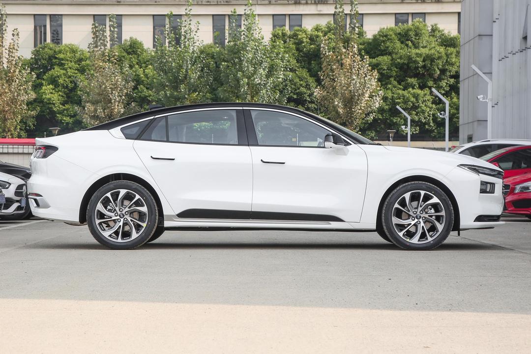 Ford Mondeo 2026, фото 8