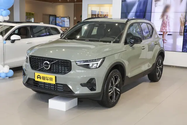 Volvo XC40 2026 — купить из Китая под заказ