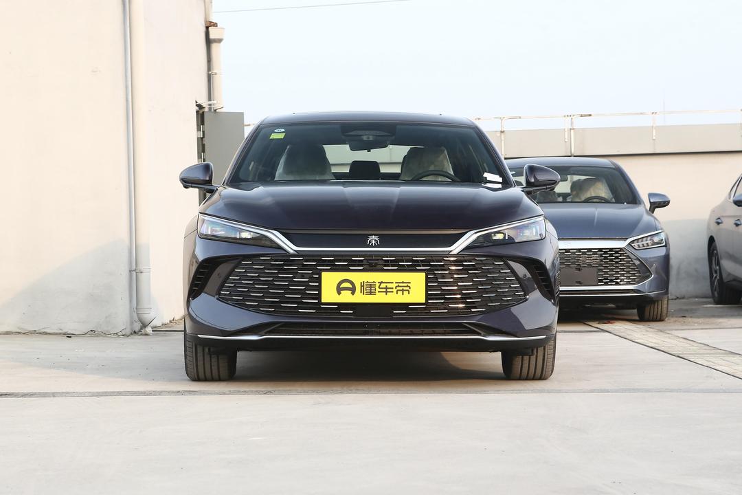 BYD Qin L DM 2026, фото 2