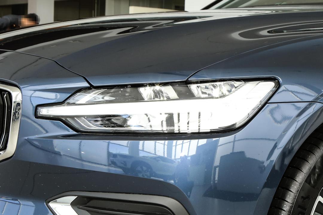 Volvo V60 2026, фото 14