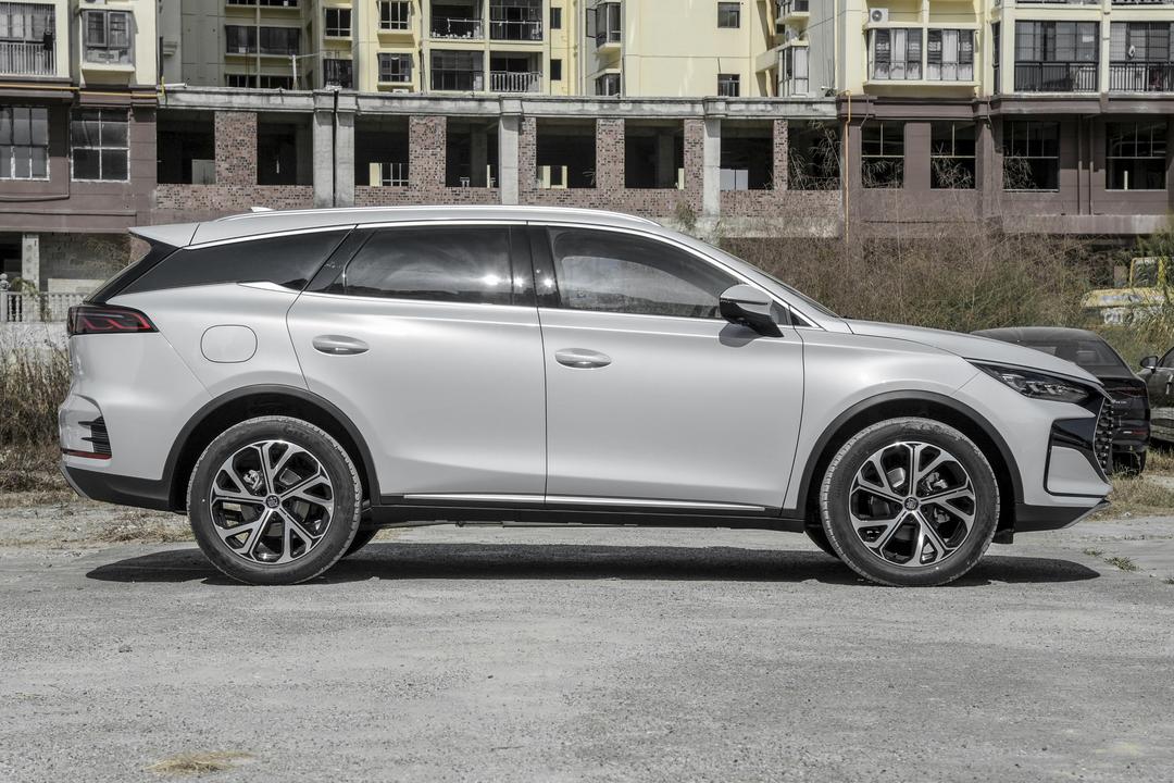 BYD Tang DM 2026, фото 8