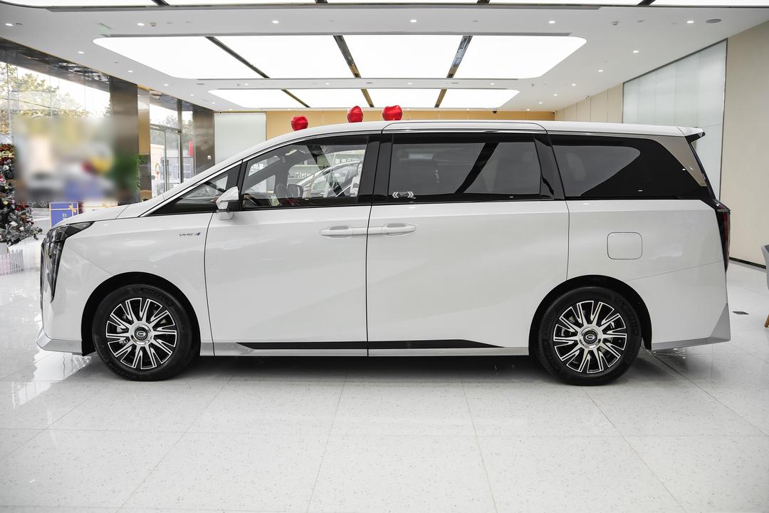 GAC E9 PHEV 2026, фото 4