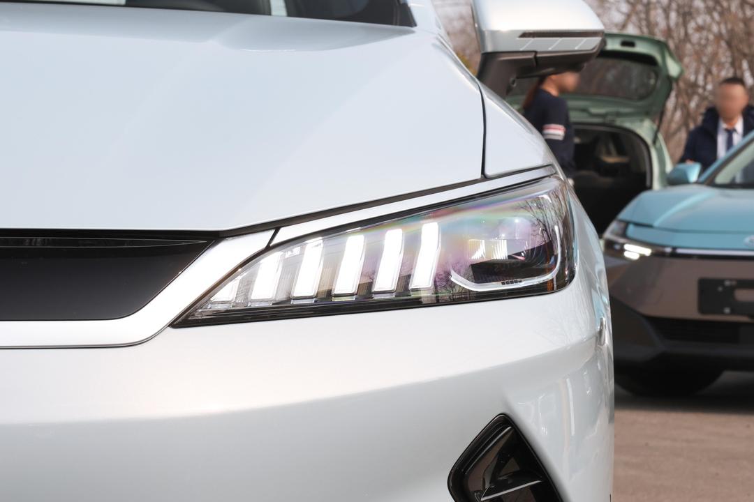 BYD Qin PLUS EV 2026, фото 12