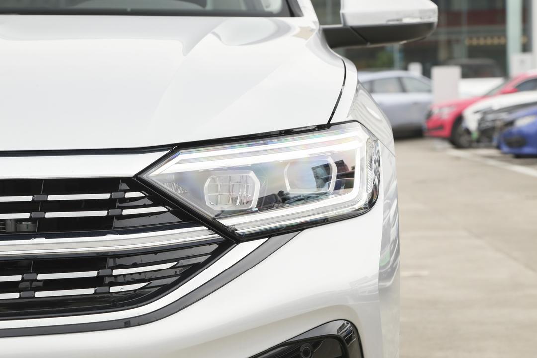 Volkswagen Sagitar 2026, фото 11