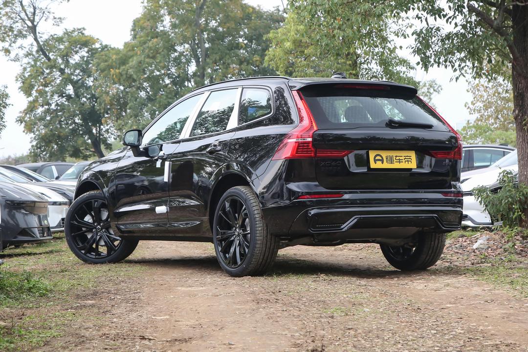 Volvo XC60 2026, фото 5