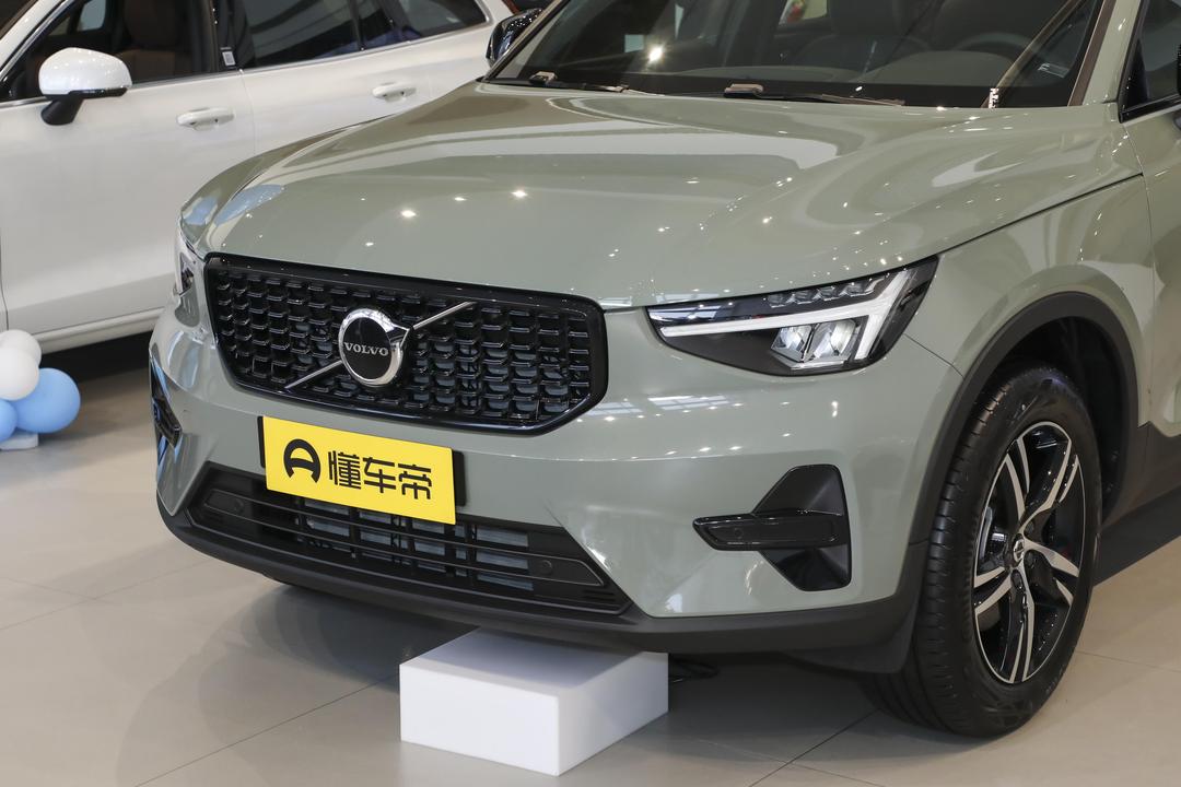 Volvo XC40 2026, фото 9