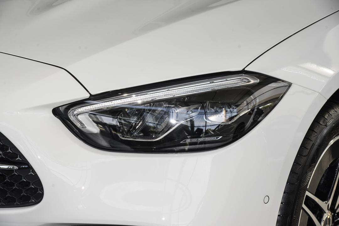 Mercedes-Benz C-Class 2026, фото 13