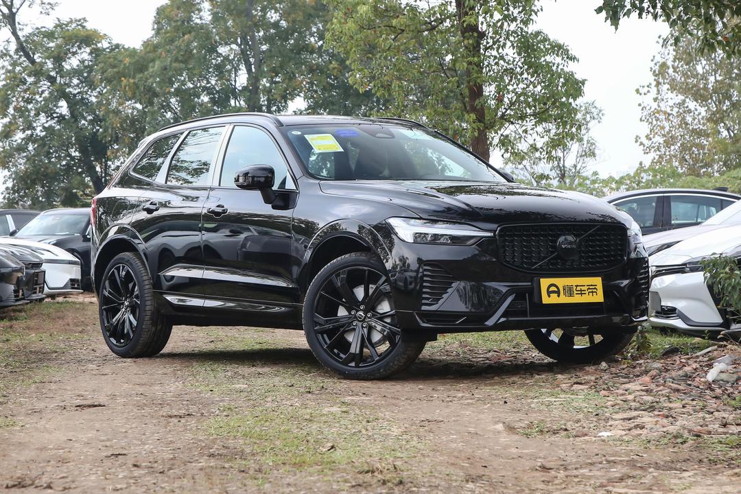 Volvo XC60 2026, фото 3
