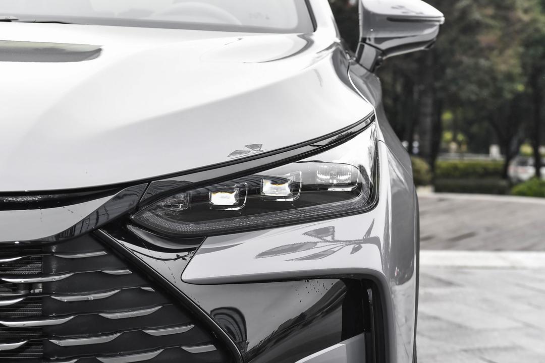 BYD Tang DM 2026, фото 11