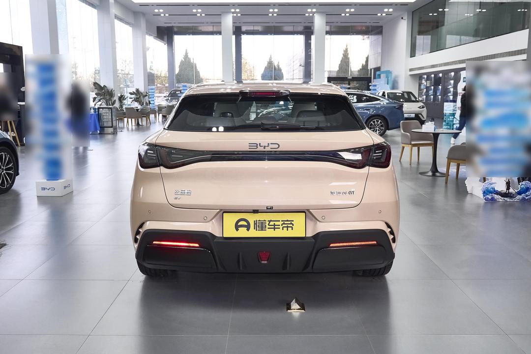 BYD Seal 06 GT 2026, фото 6