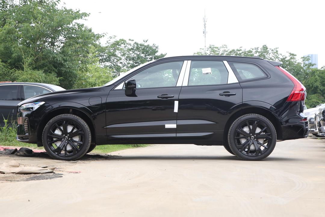 Volvo XC60 PHEV 2026, фото 4