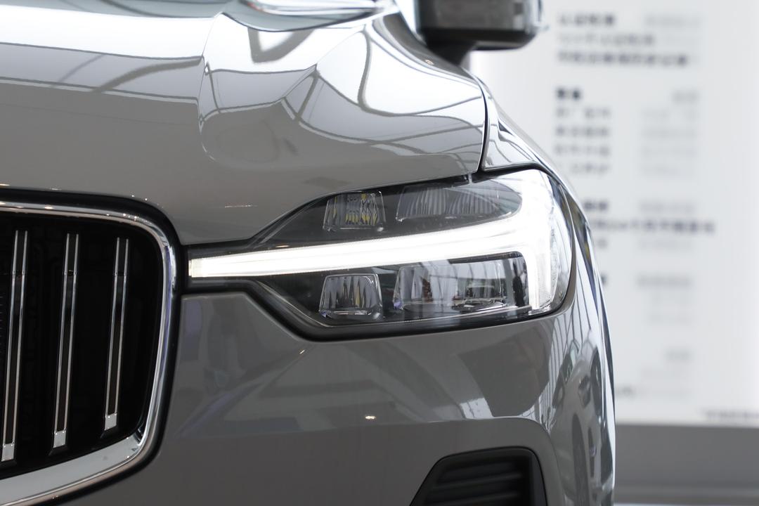 Volvo XC60 2026, фото 10