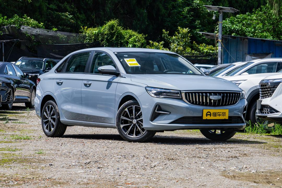 Geely Emgrand 2026, фото 3